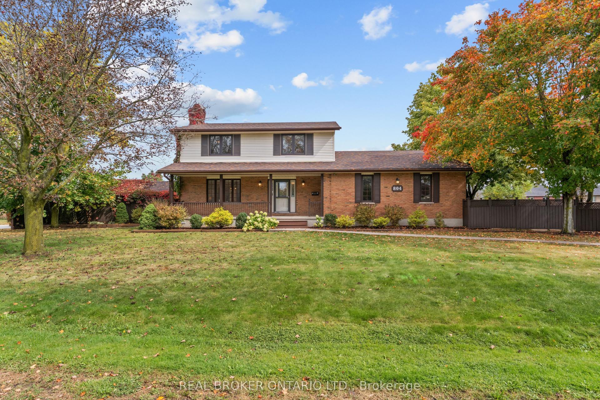 804 Pinewood Drive, Peterborough — Detached for sale, photo 1