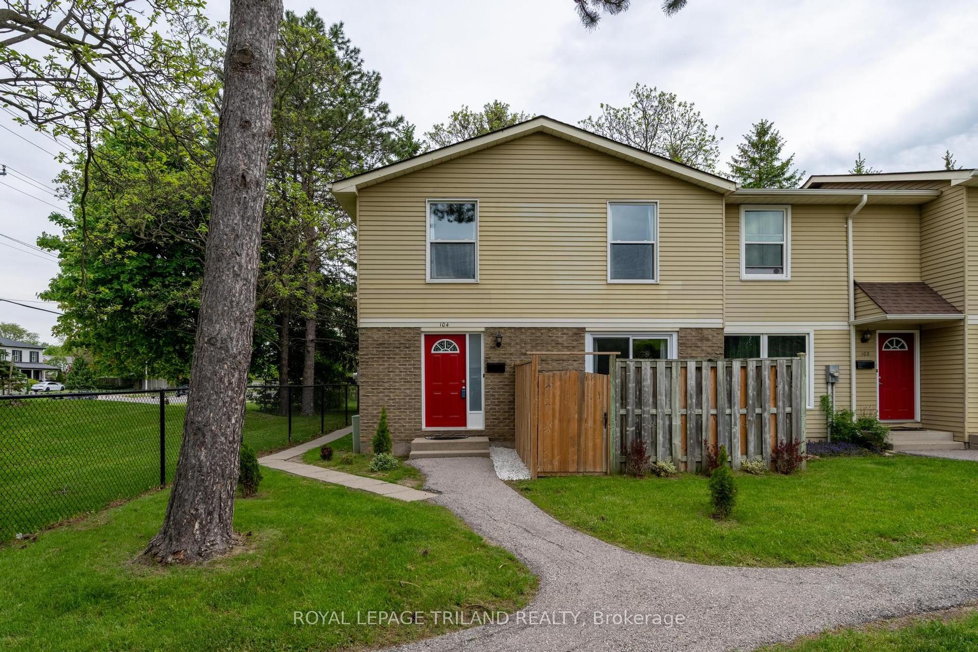 70 Fiddlers Green Road 104 #104 — photo 1