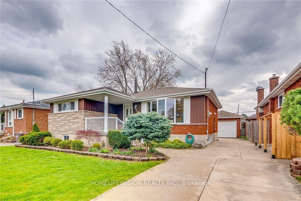 16 Nova Drive Upper #Upper — photo 1