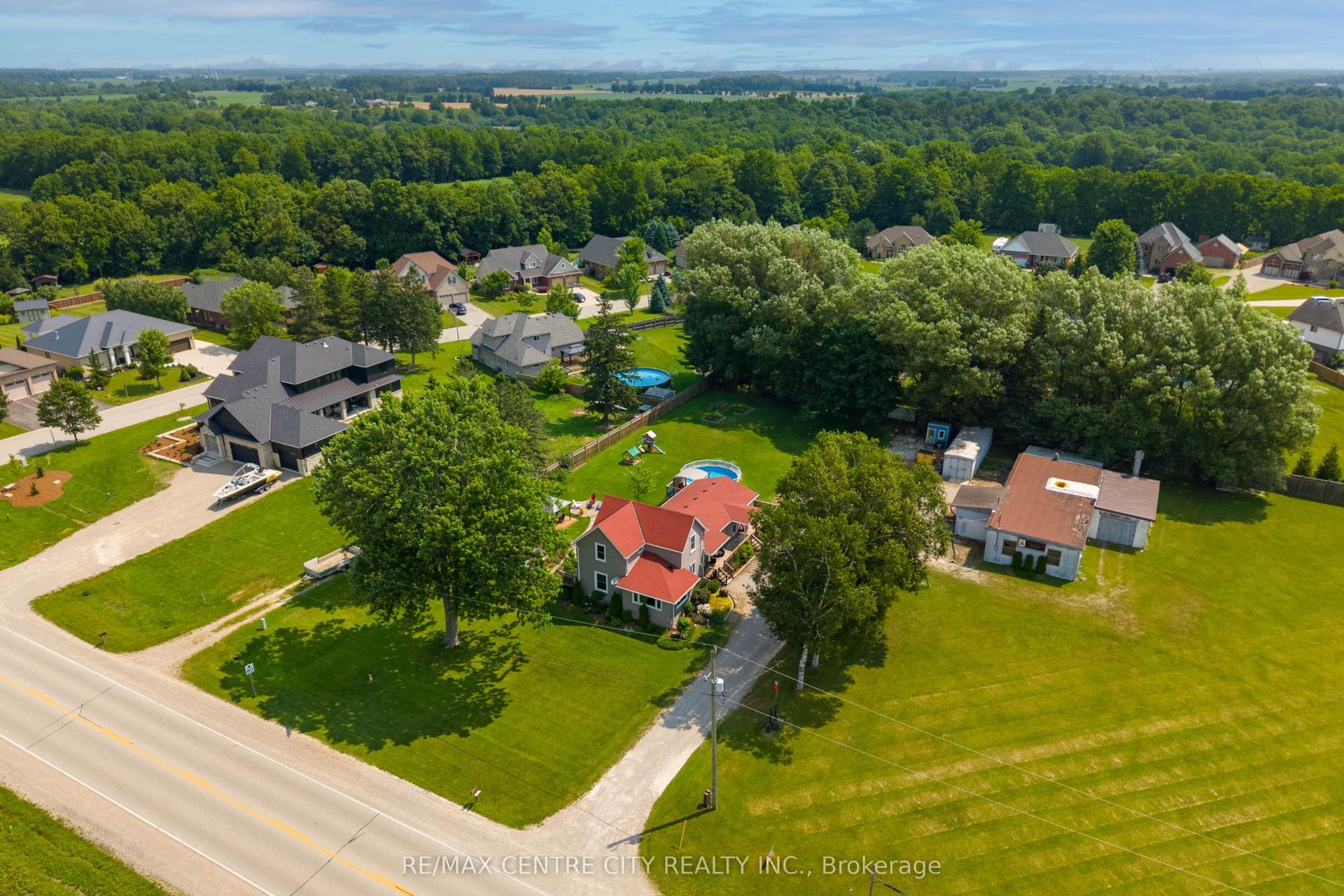 9664 Belmont Road, Central Elgin — Commercial for sale, photo 1