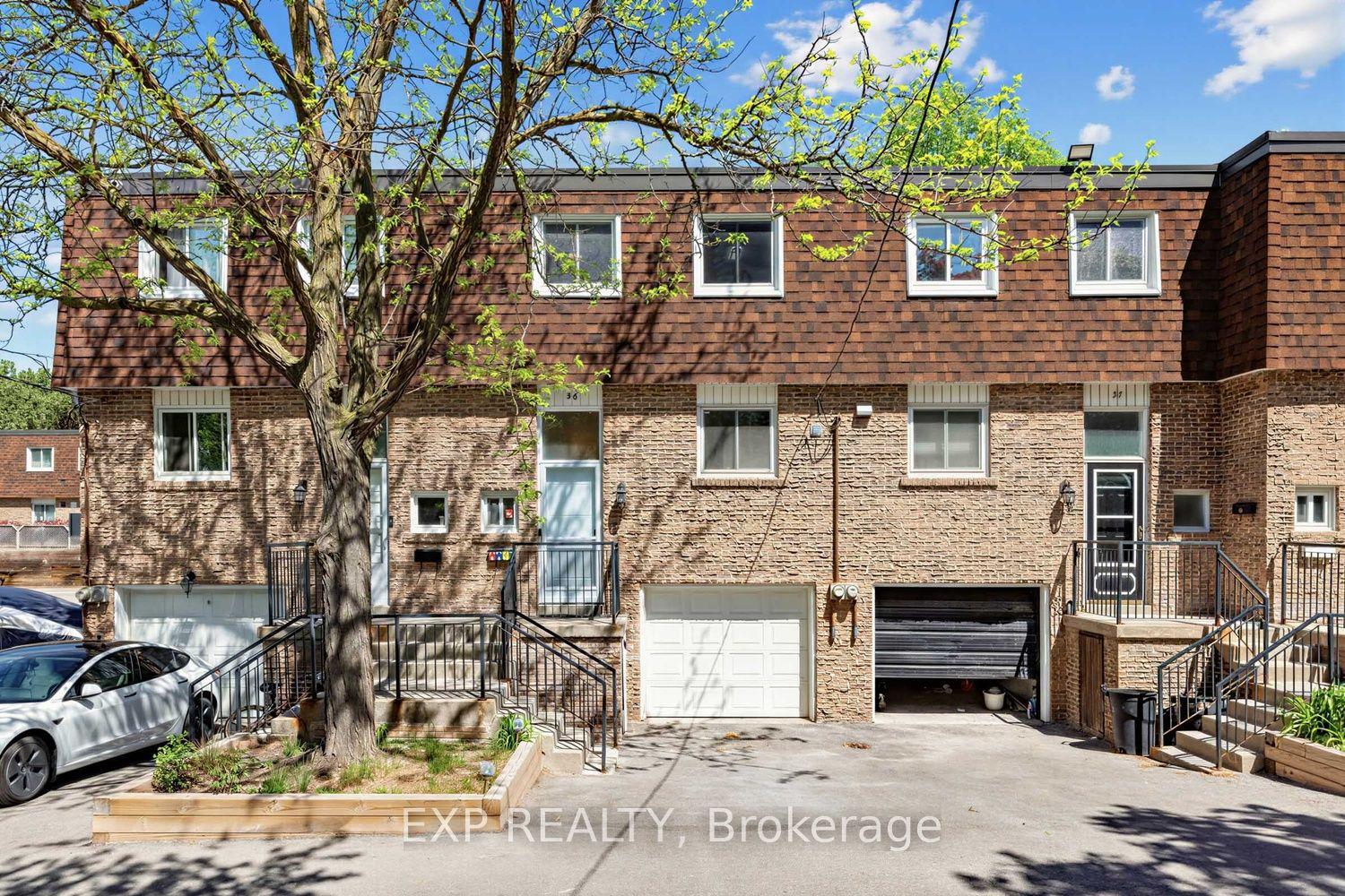 36 The Carriage Way — photo 1