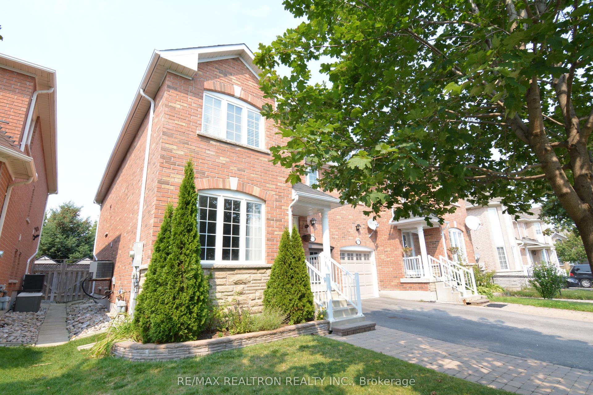 129 Trailhead Avenue, Newmarket — Semi-Detached for lease, photo 1