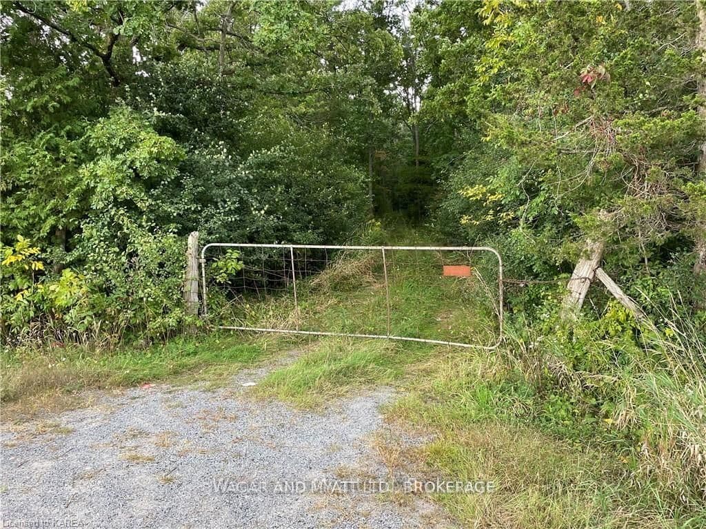 .. BRIDGE Street W — photo 1