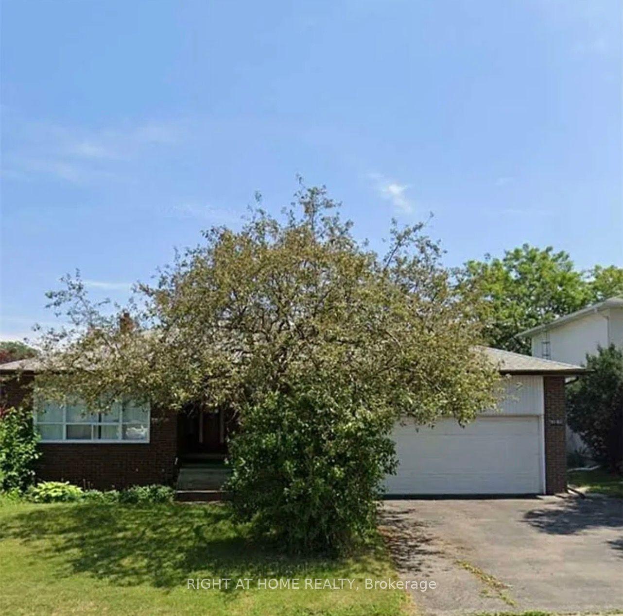 1010 Bloor Street — photo 1
