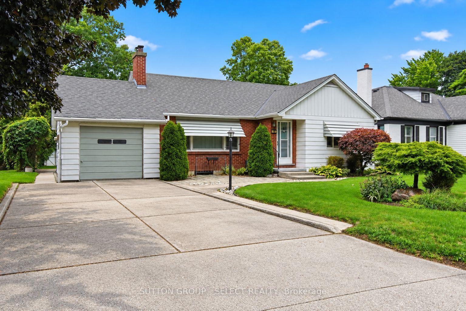 40 DAVID Street, London South — Detached for sale, photo 1