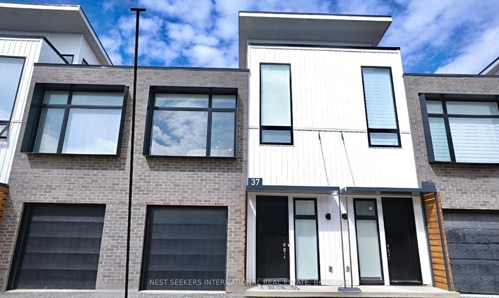37 Summerside Mews — photo 1