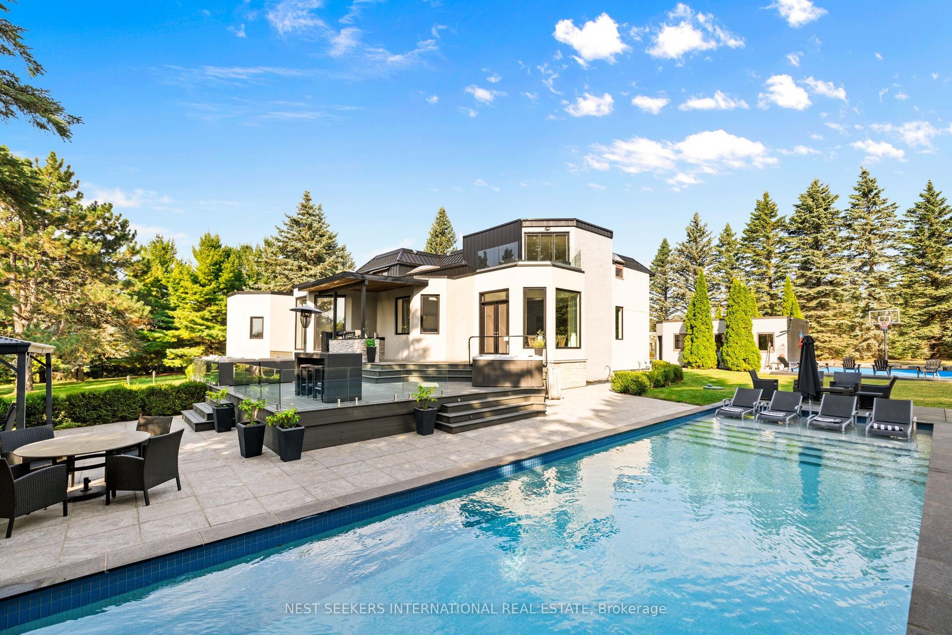 31 Winter Road, King — Detached for sale, photo 1