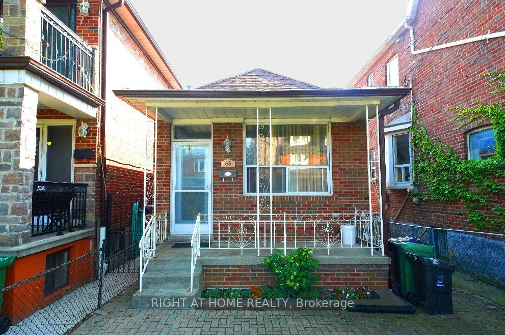 65 Salem Avenue, Toronto — Detached for sale, photo 1