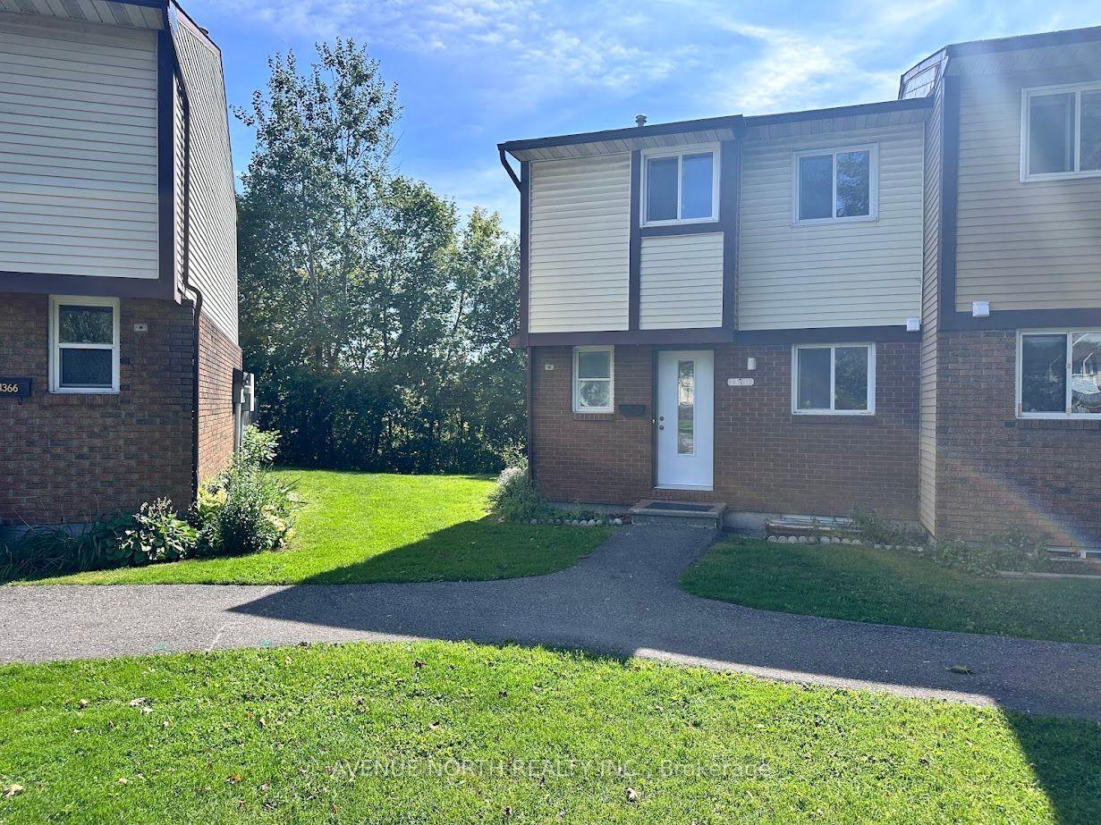 1370 Foxwell Street 7 #7, Cyrville - Carson Grove - Pineview — Condo Town for sale, photo 1