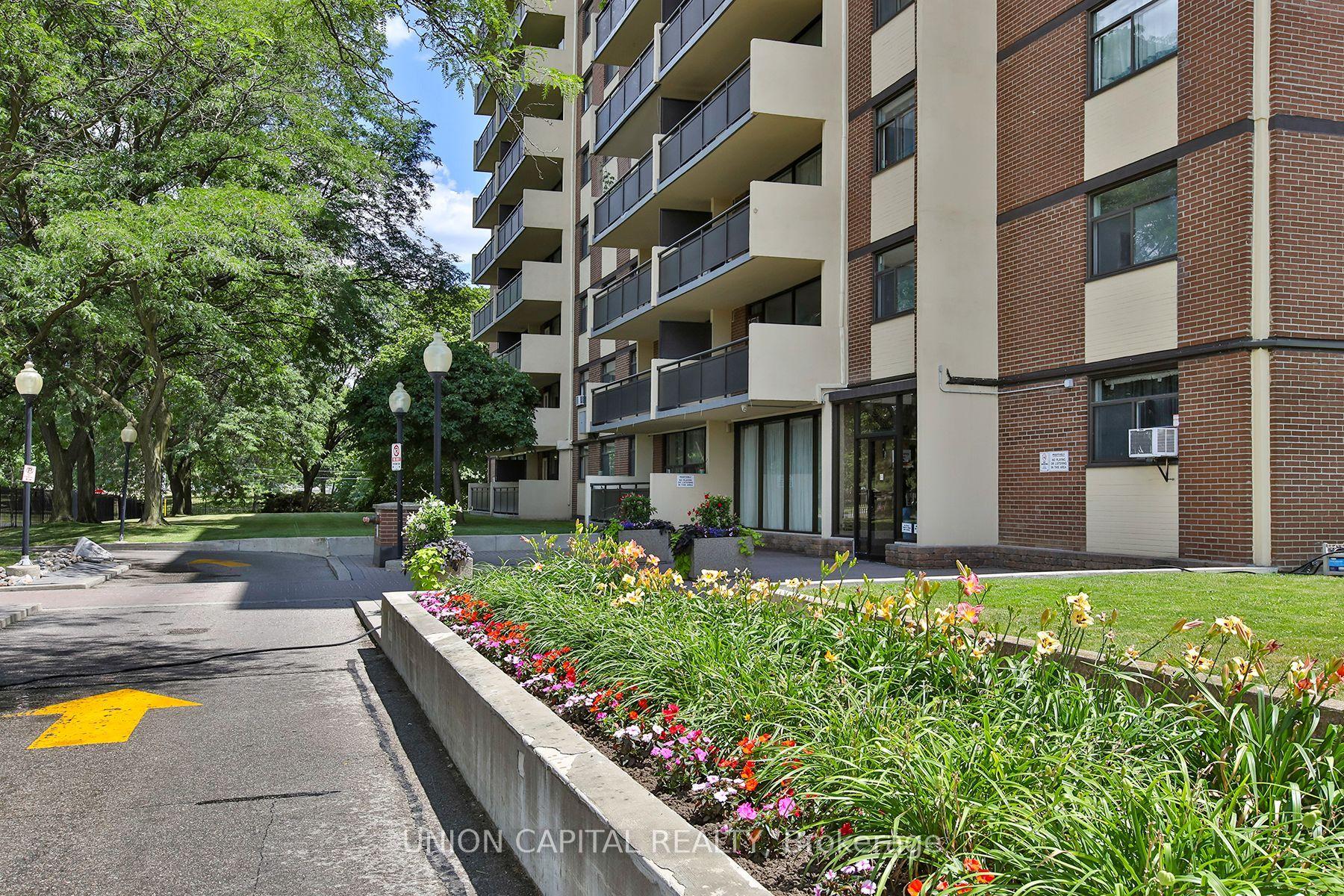 5 Frith Road 711 #711, Toronto — Condo for sale, photo 1