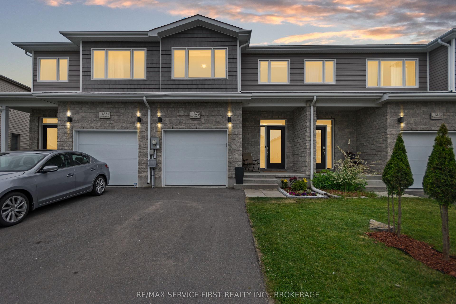 1373 Tremont Drive — photo 1
