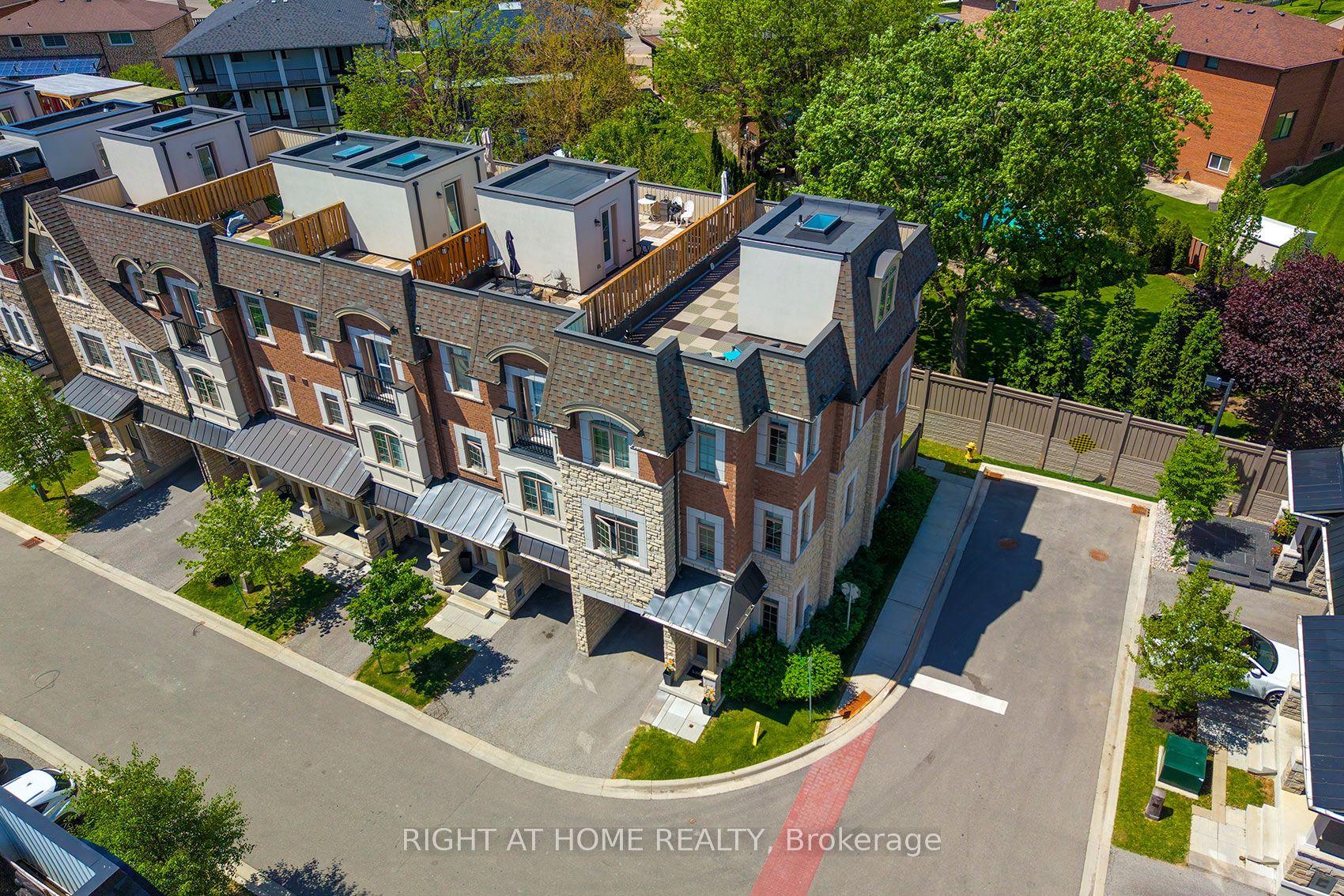 2 Queen Mary Court, Vaughan — Townhouse for lease, photo 1