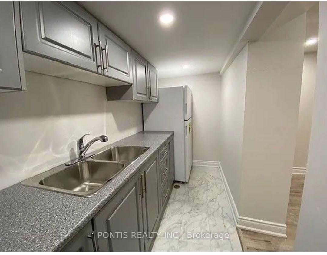 188 Holmes Crescent Basement Apt. #Basement Apt. — photo 1