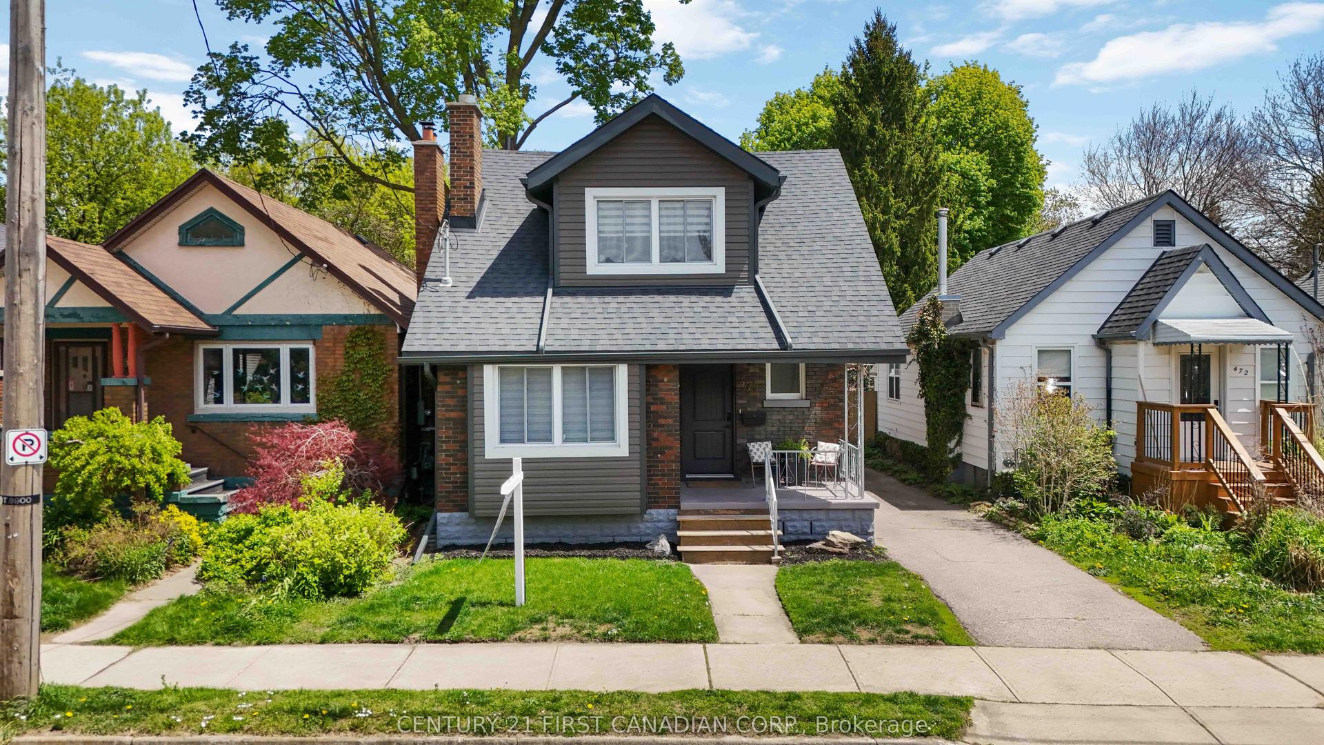 474 Woodman Avenue — photo 1
