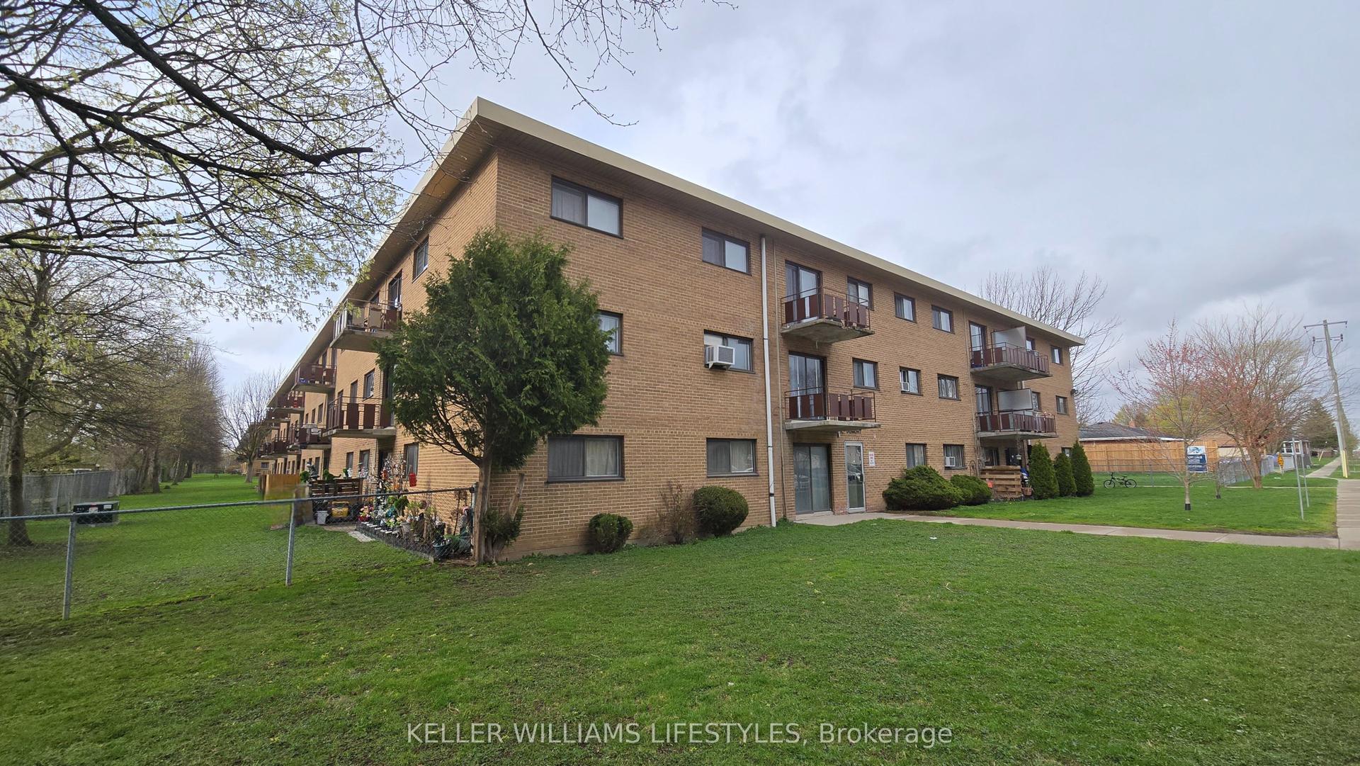 1830 Dumont Street 101 #101 — photo 1