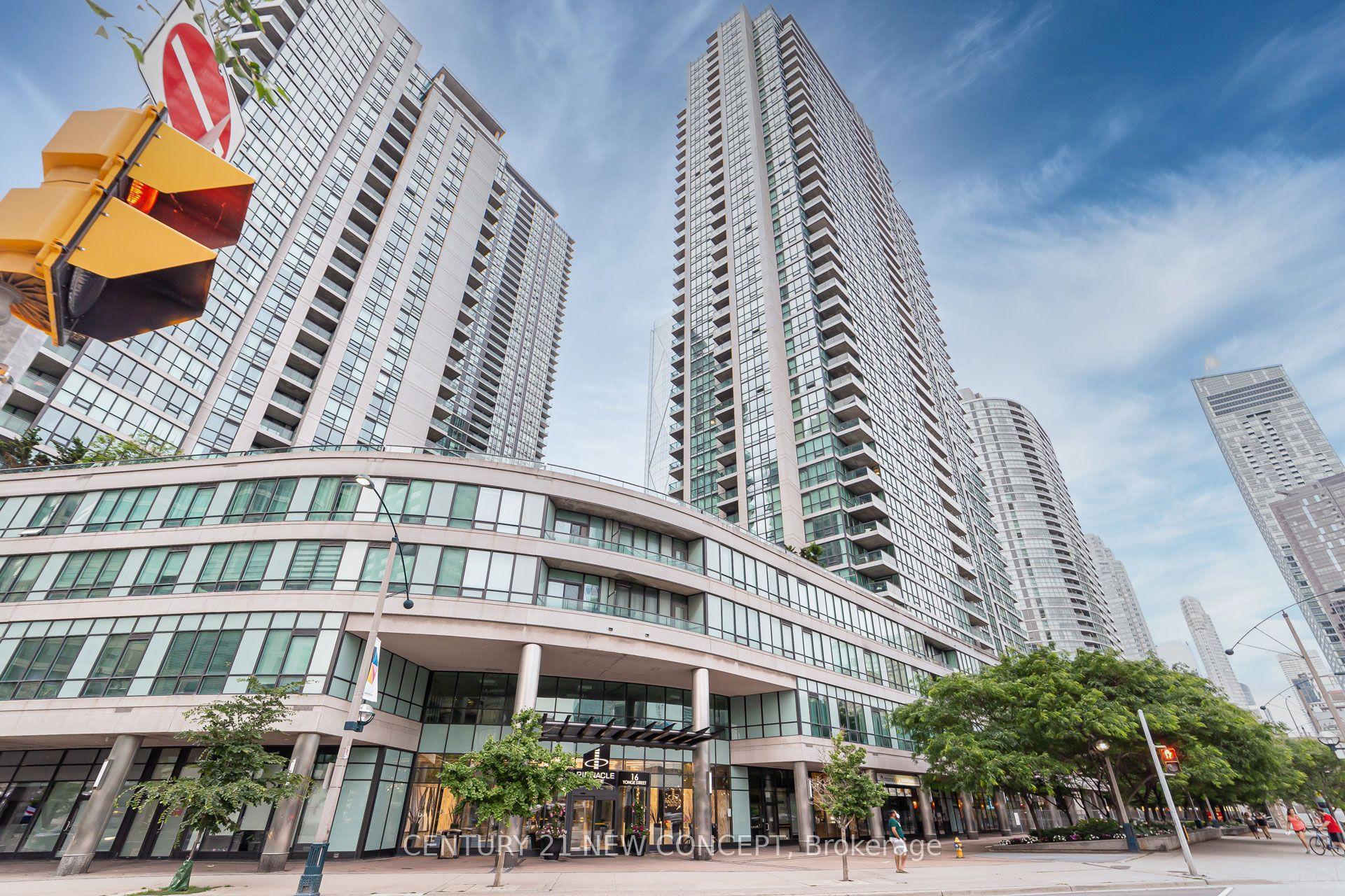 16 Yonge Street W 318 #318, Toronto — Condo for lease, photo 1