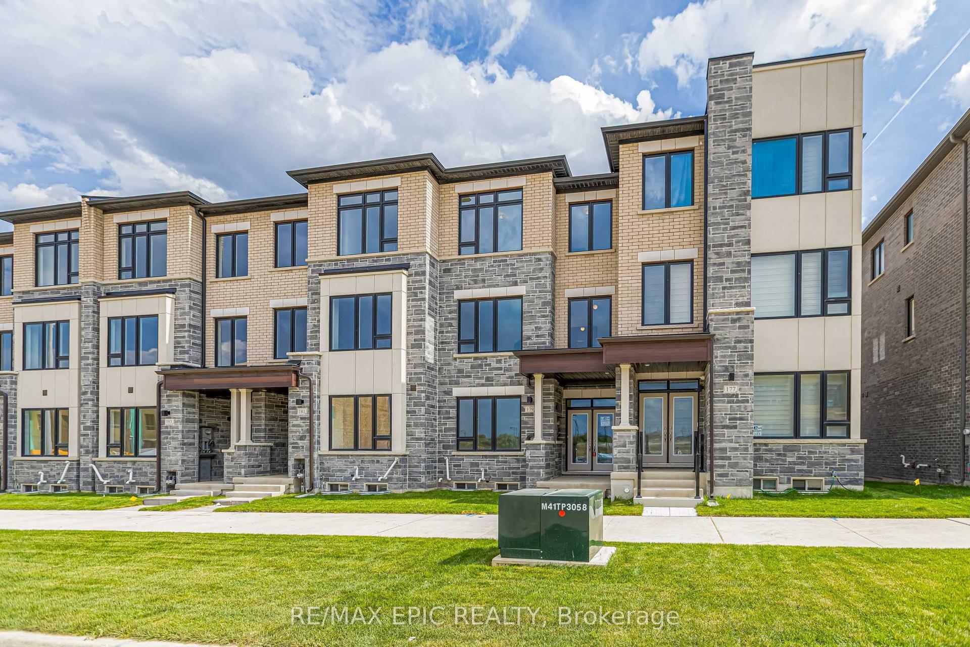 179 Vine Cliff Boulevard, Markham — Townhouse for lease, photo 1