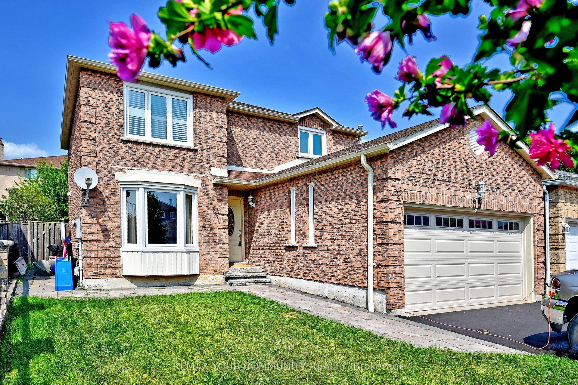 35 Dakin Drive, Ajax — Detached for lease, photo 1