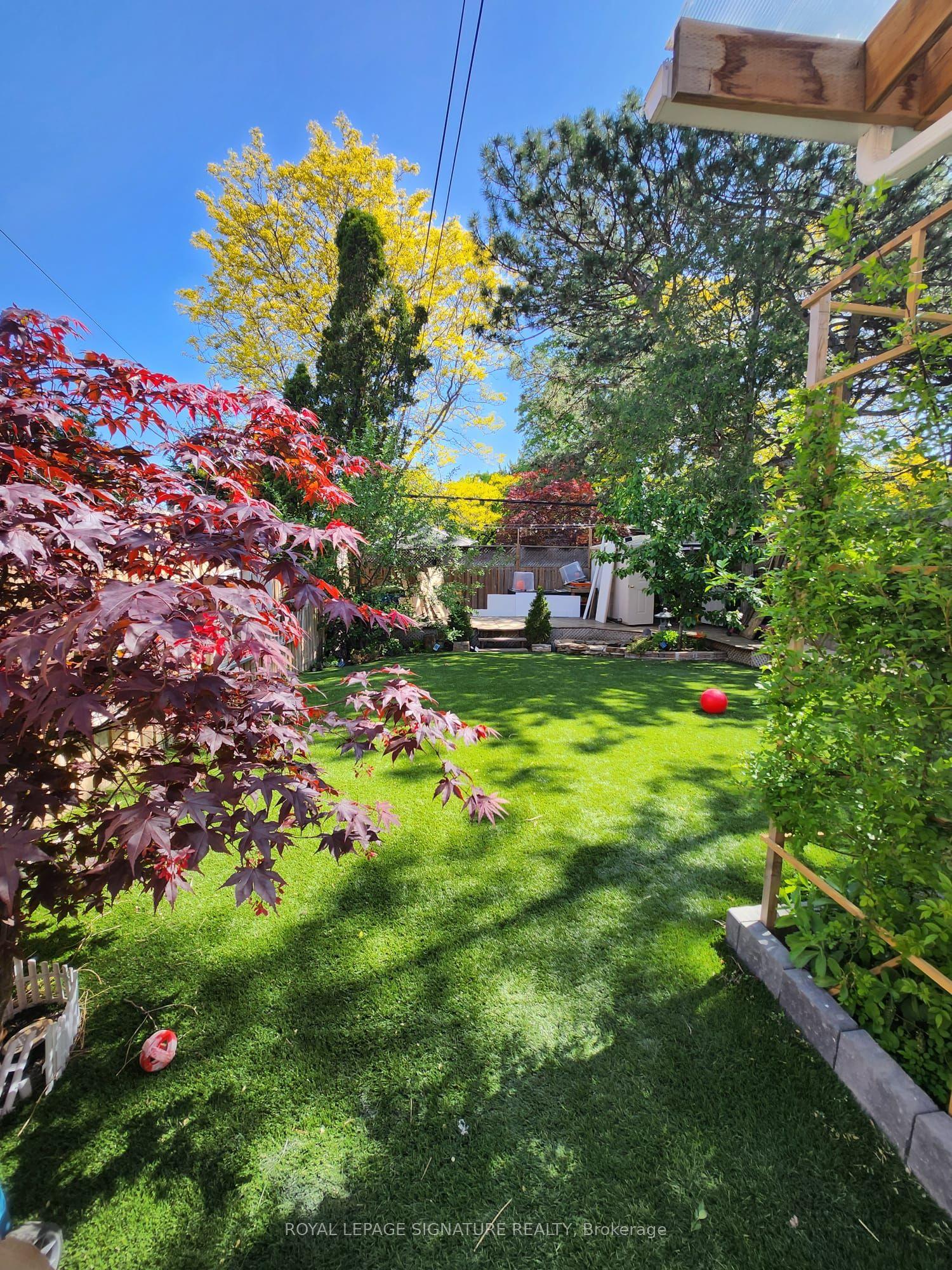 270 Roywood Drive — photo 1