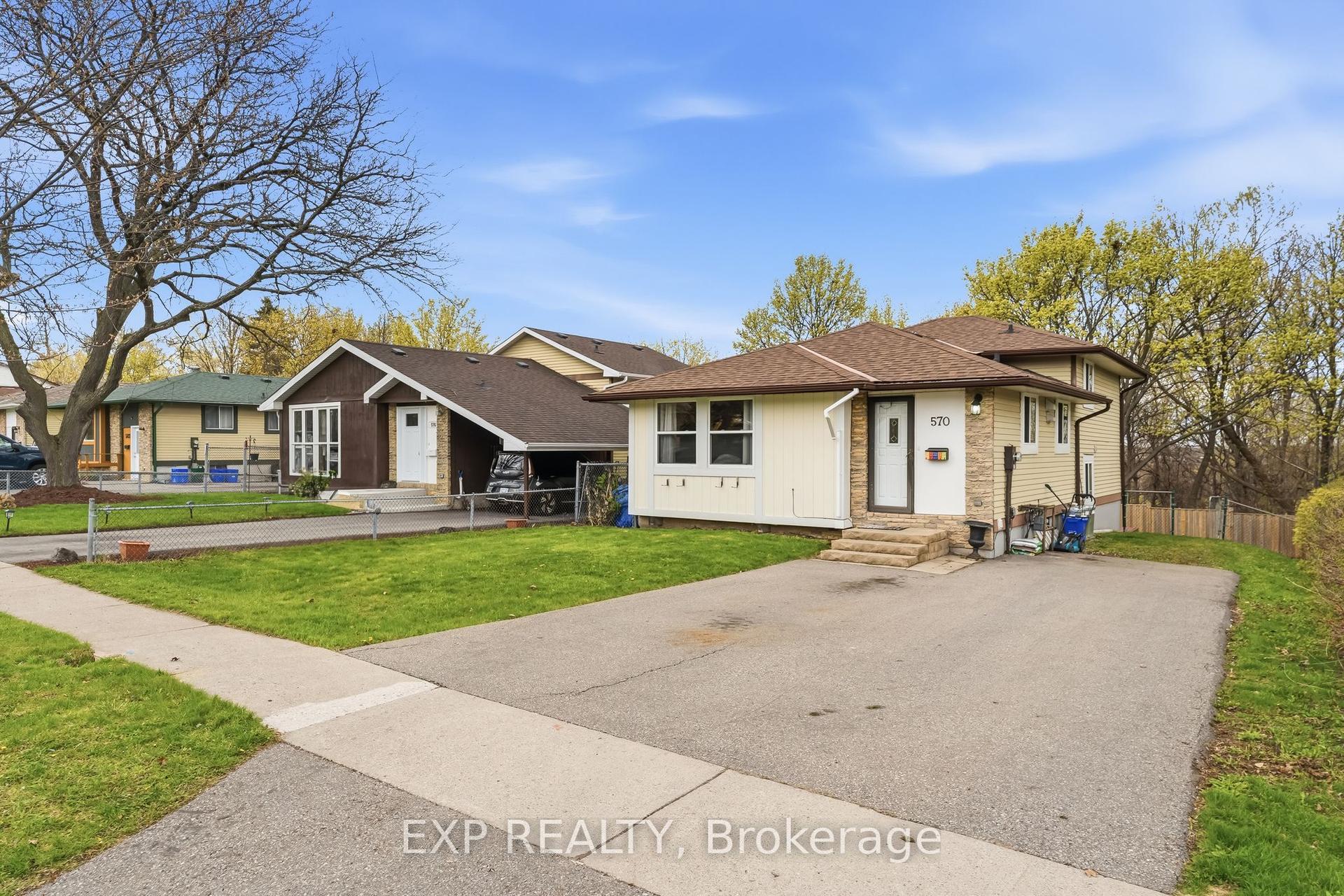 570 Annandale Street — photo 1