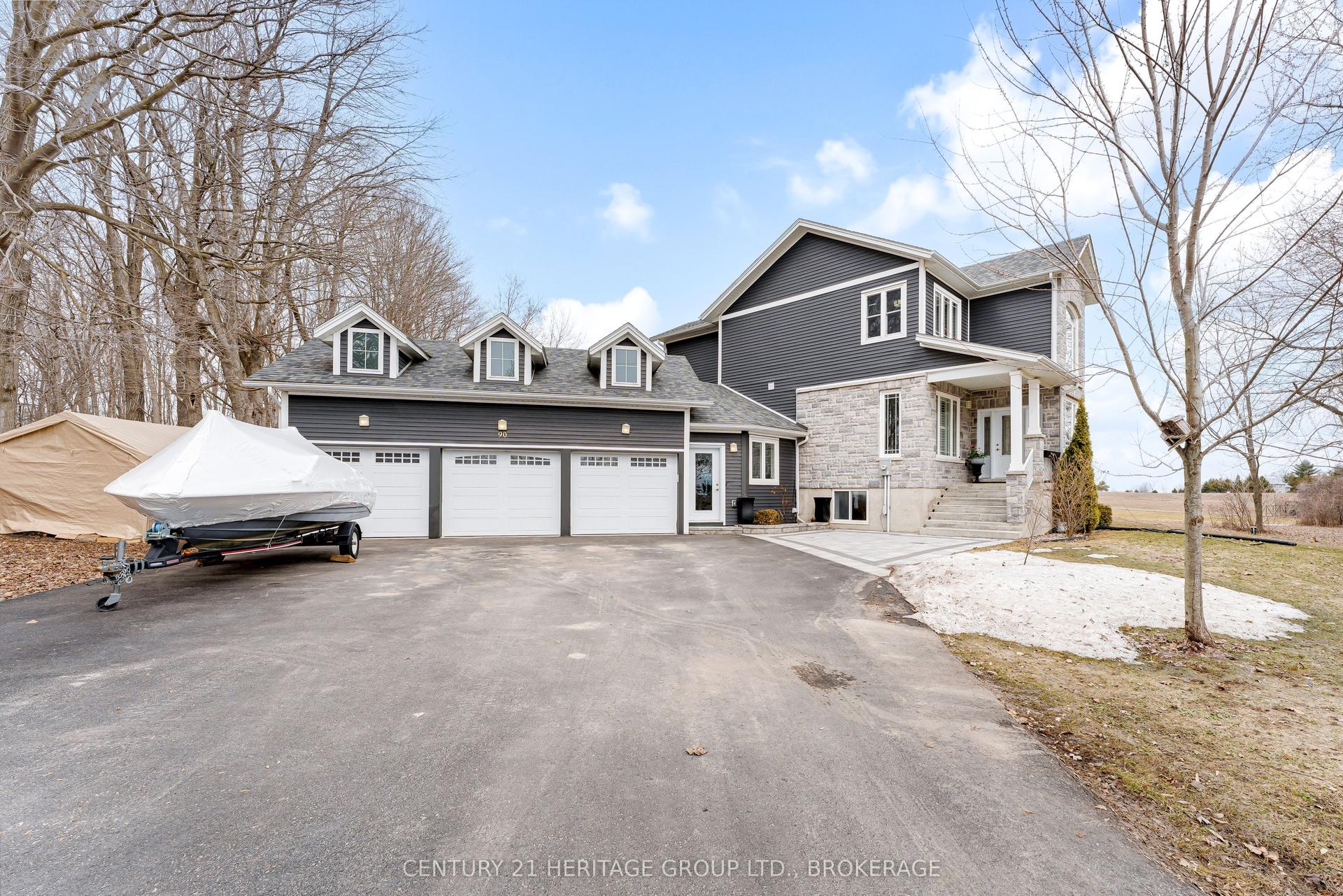 90 Aragon Road — photo 1