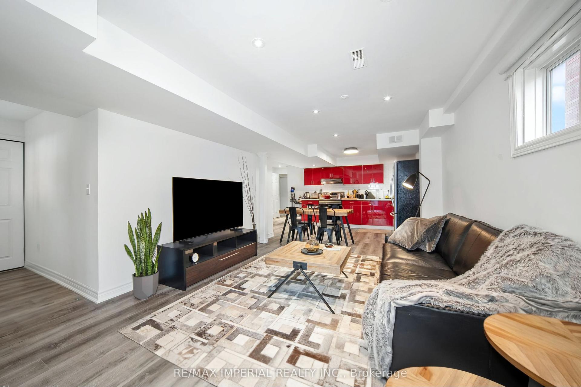 9 Caramel Crescent Lower #Lower — photo 1