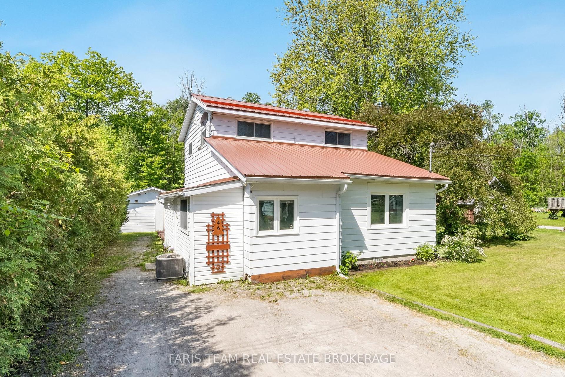 46 Hearthstone Drive — photo 1