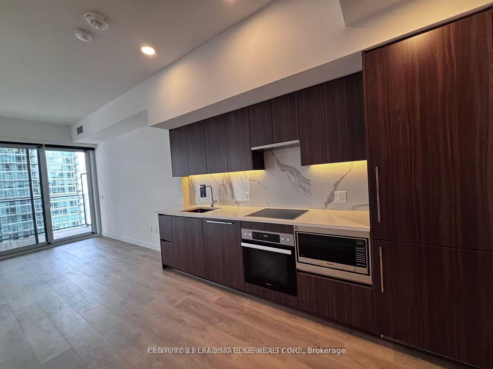 3 Concord Cityplace Way 2506 #2506, Toronto — Condo for sale, photo 1