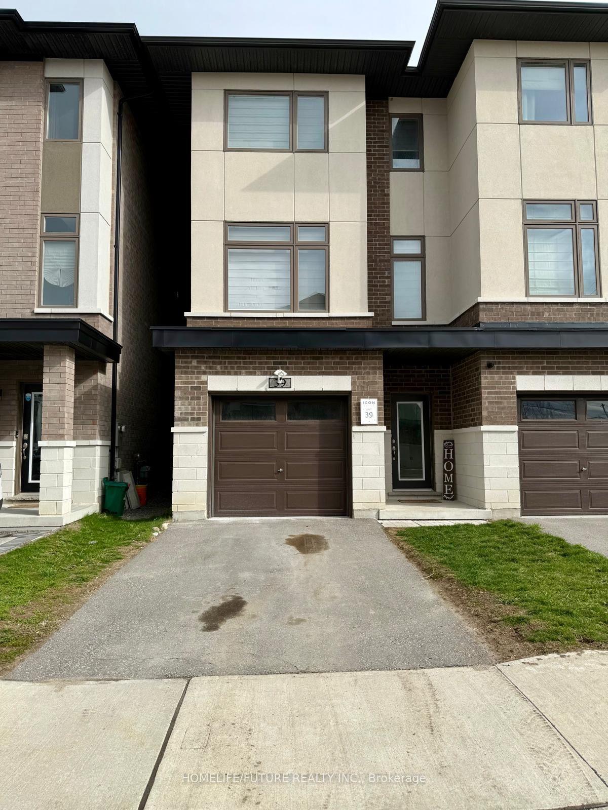 250 Finch Avenue 39 #39 — photo 1