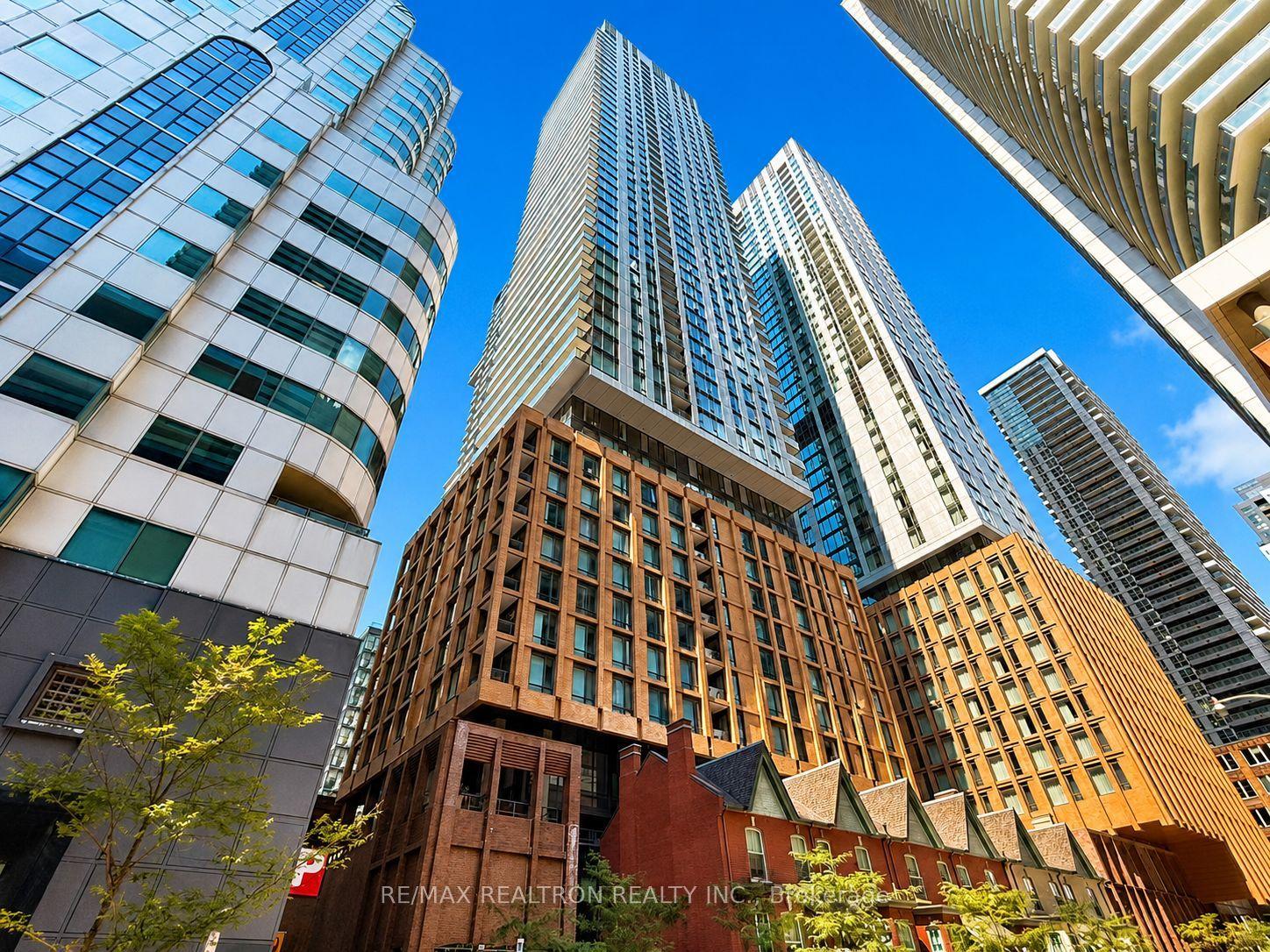 8 Widmer Street 4303 #4303, Toronto — Condo for sale, photo 1