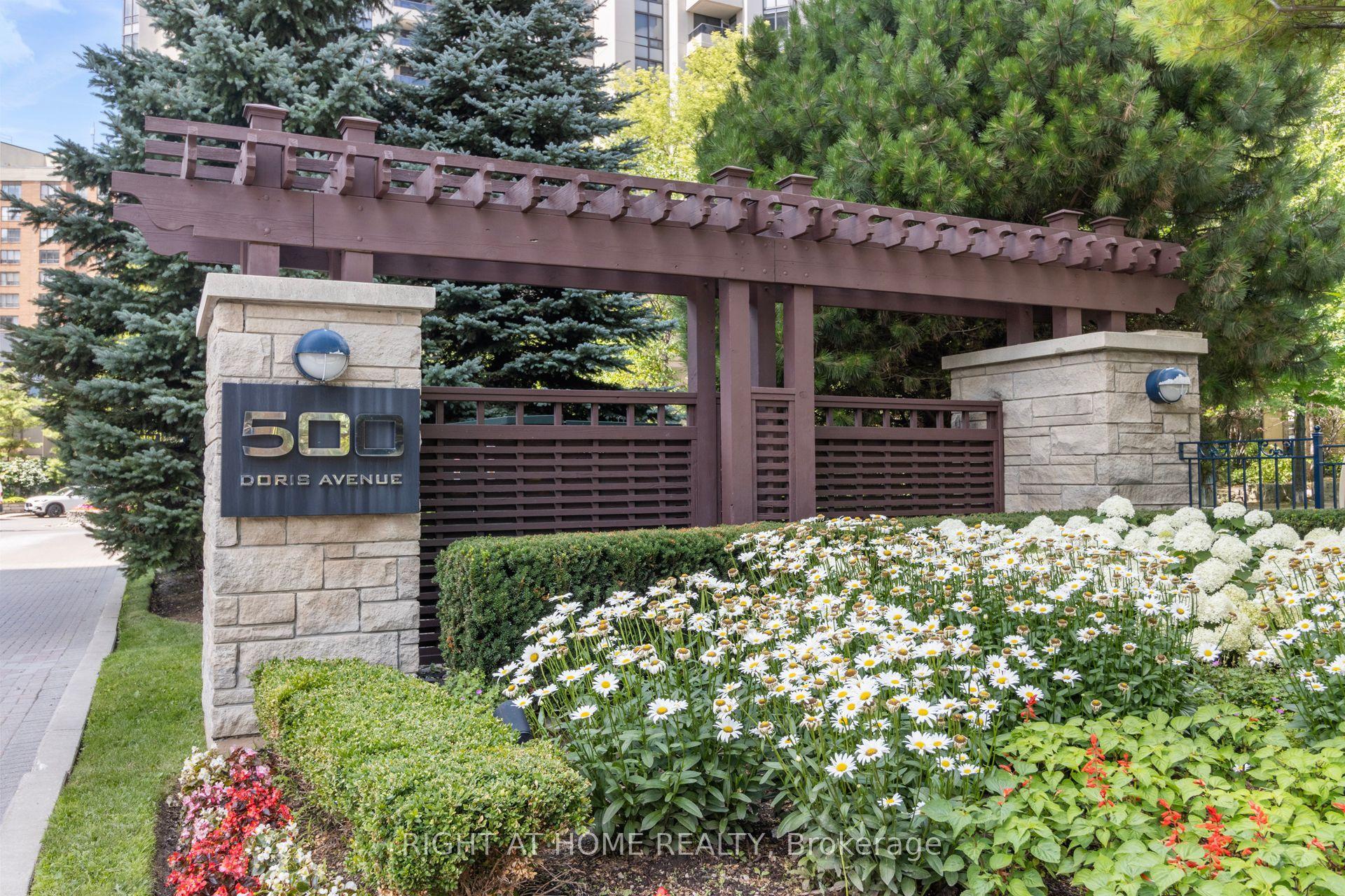 500 Doris Avenue TH1 #TH1, Toronto — Condo Town for sale, photo 1