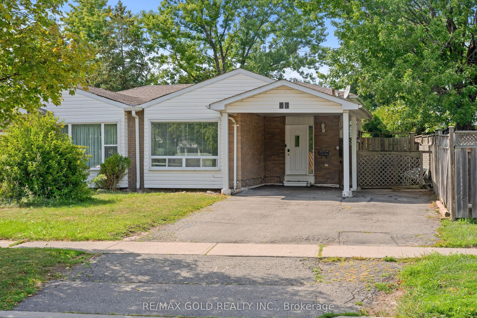 88 Goldcrest Road, Brampton — Semi-Detached for sale, photo 1