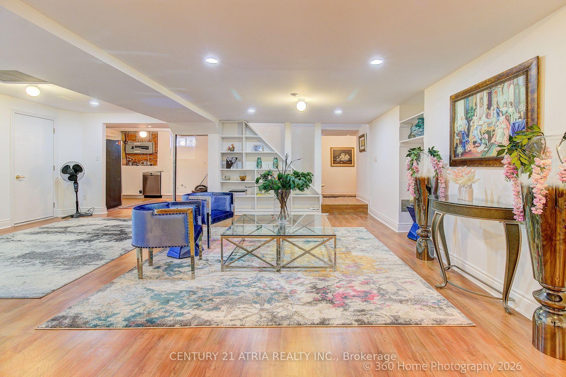 176 Laurentian Boulevard, Vaughan — Detached for sale, photo 1