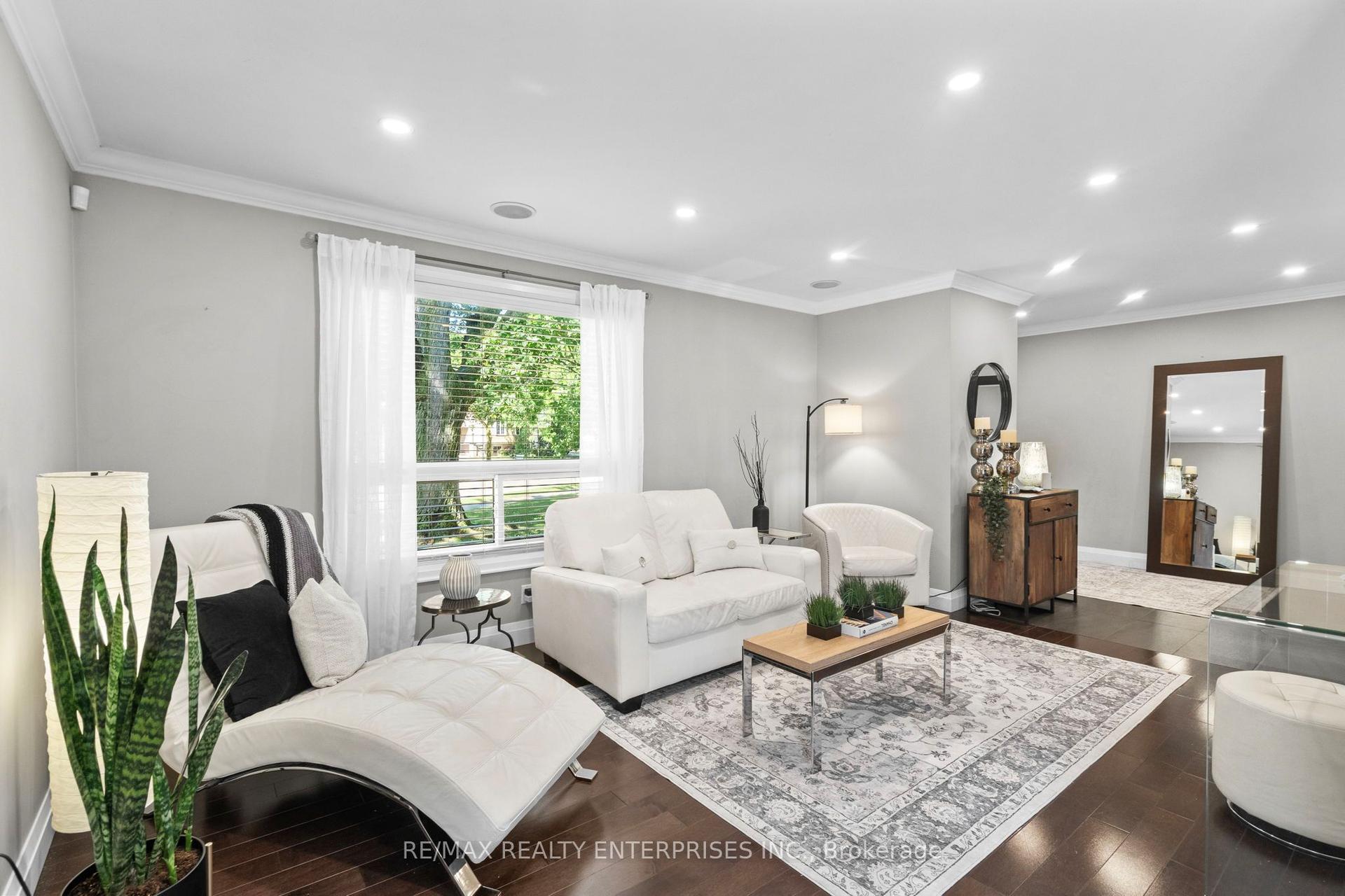 685 Francis Road 1 #1, Burlington — Condo Town for sale, photo 1