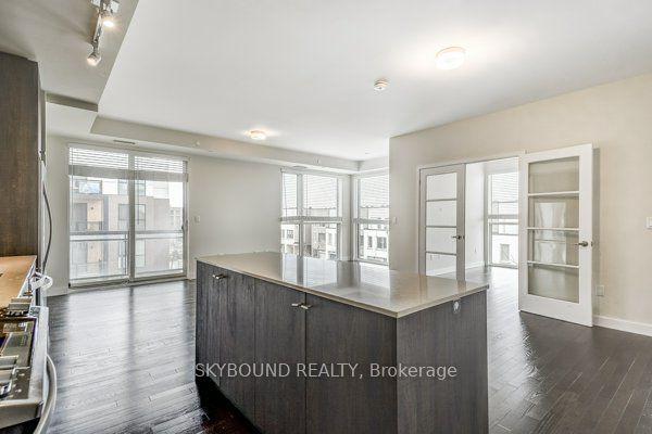 210 Sabina Drive 312 #312, Oakville — Condo for lease, photo 1