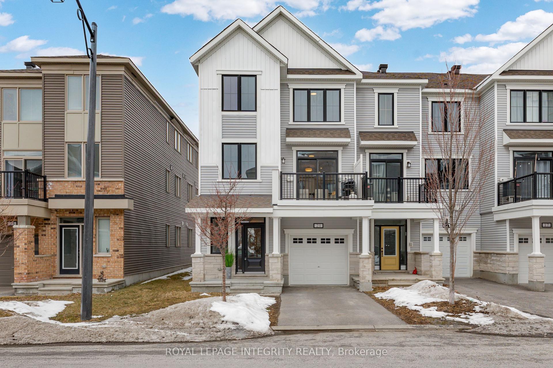 21 Caspian Row — photo 1