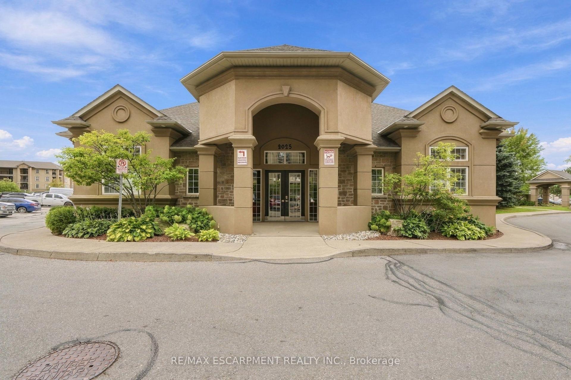 2055 Appleby Line 306 #306, Burlington — Condo for lease, photo 1