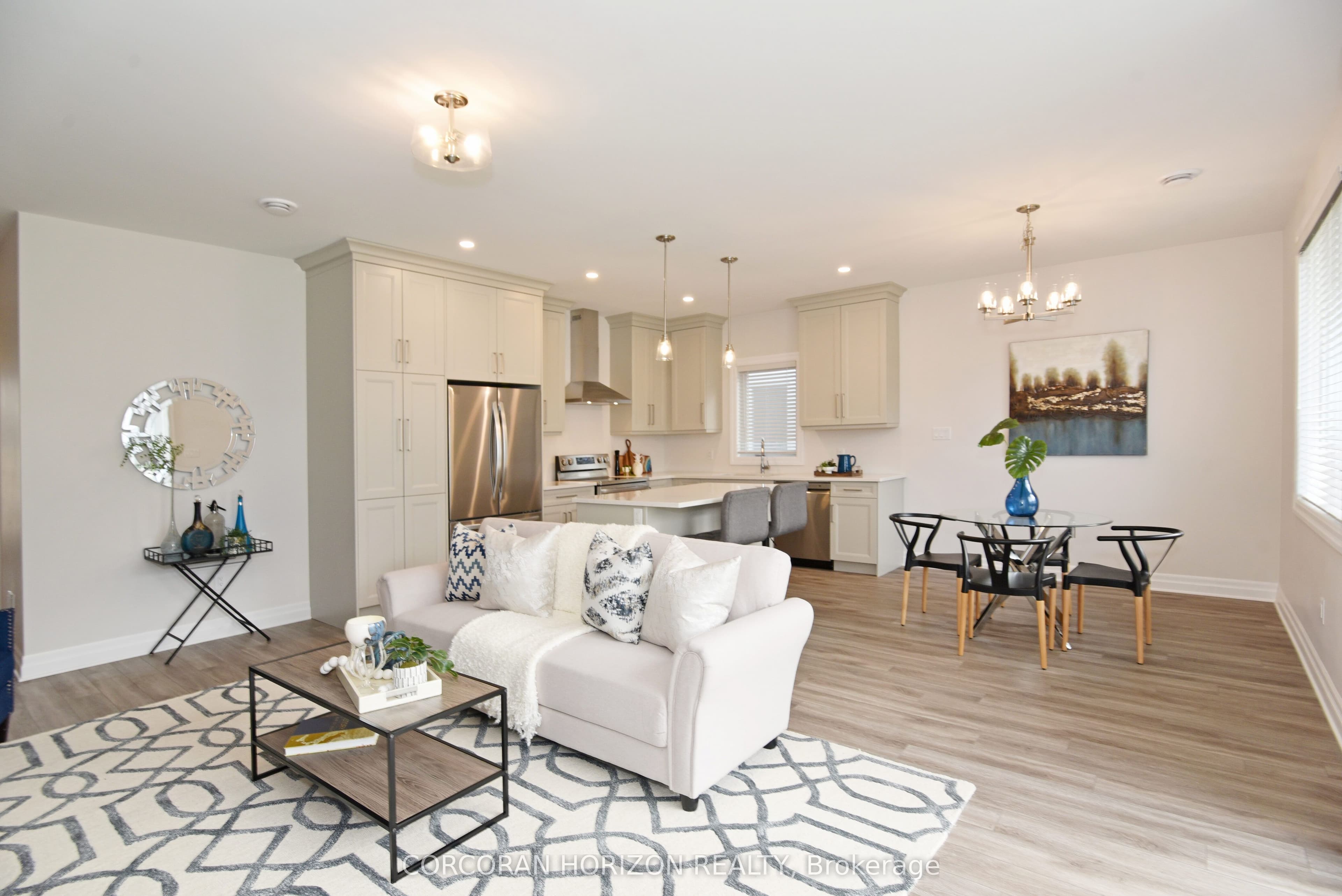 403 Breakwater Boulevard — photo 1