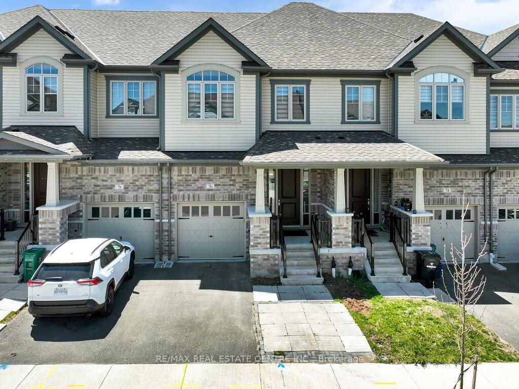 76 Grassbourne Avenue — photo 1
