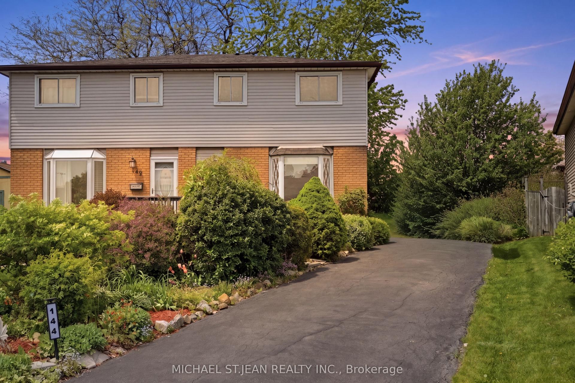 144 Bellingham Drive — photo 1
