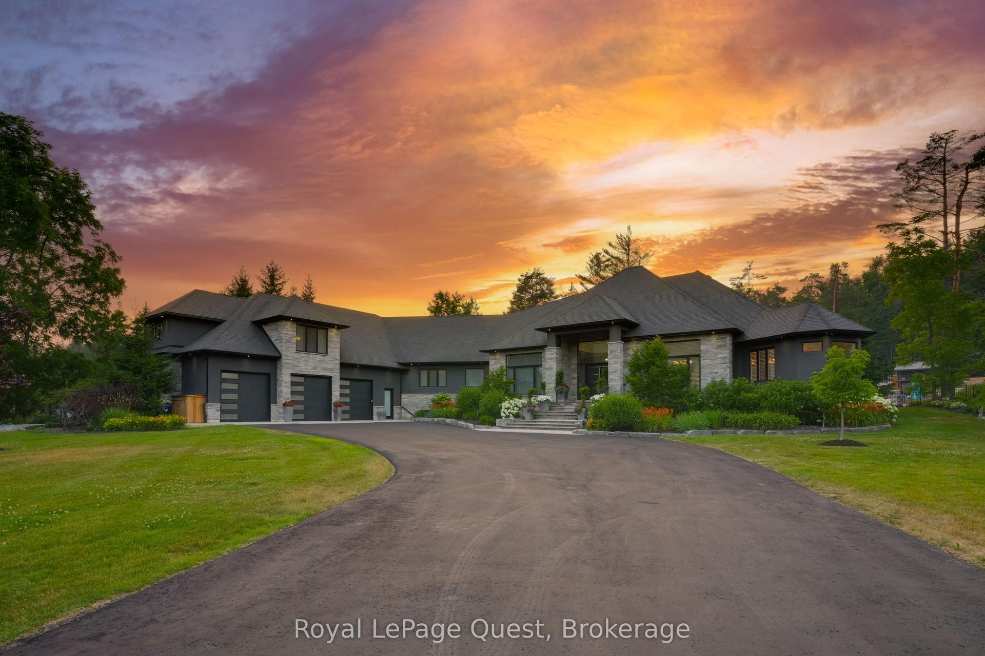 8 Midves Court, Springwater — Detached for sale, photo 1