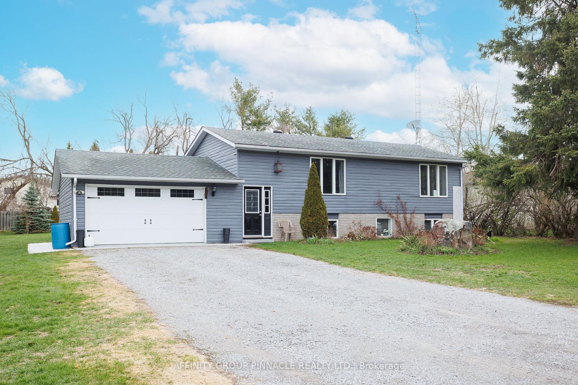 7 Hawk Street — photo 1