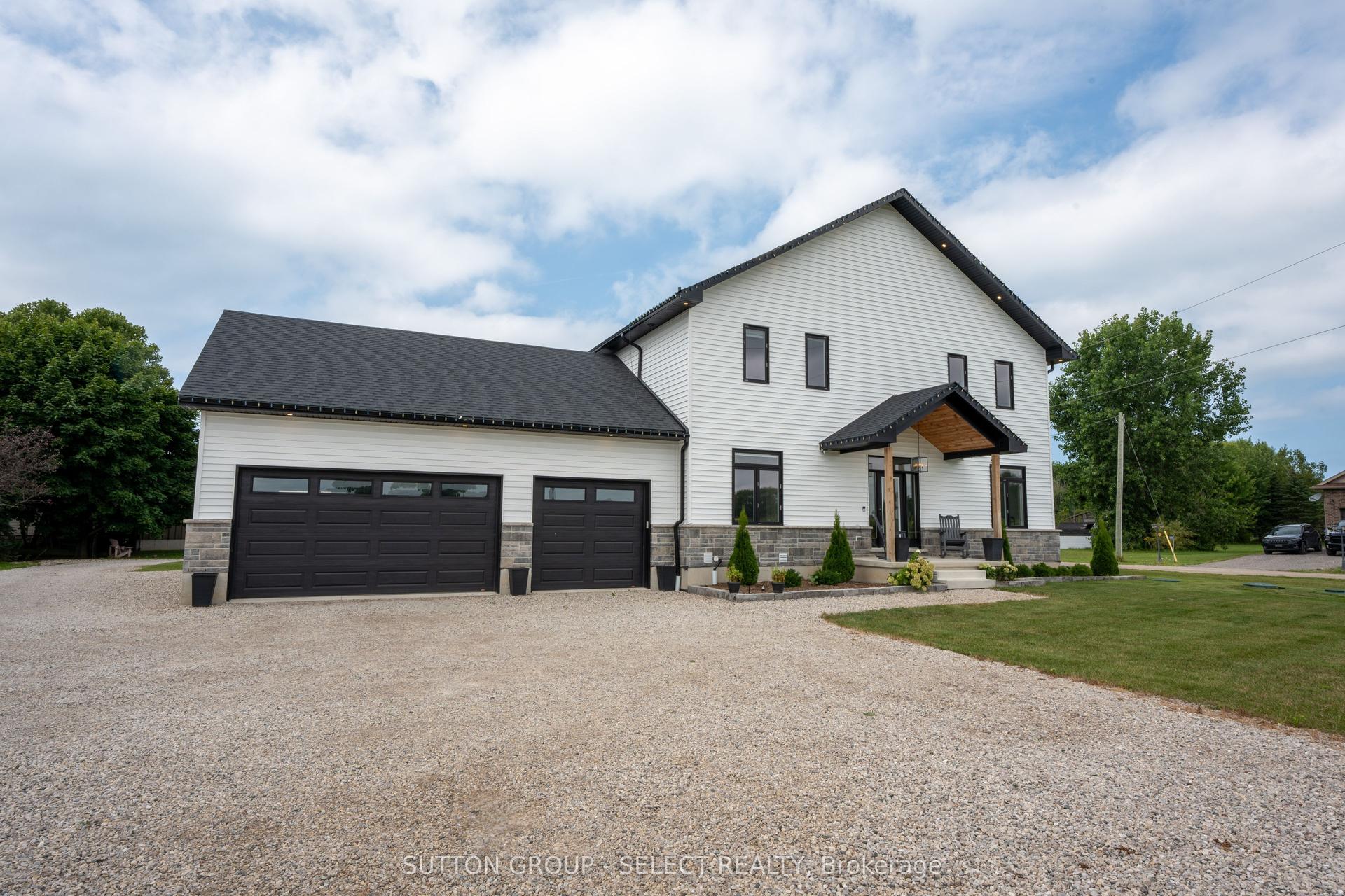 33977 Kildeer Drive, Bluewater — Detached for sale, photo 1