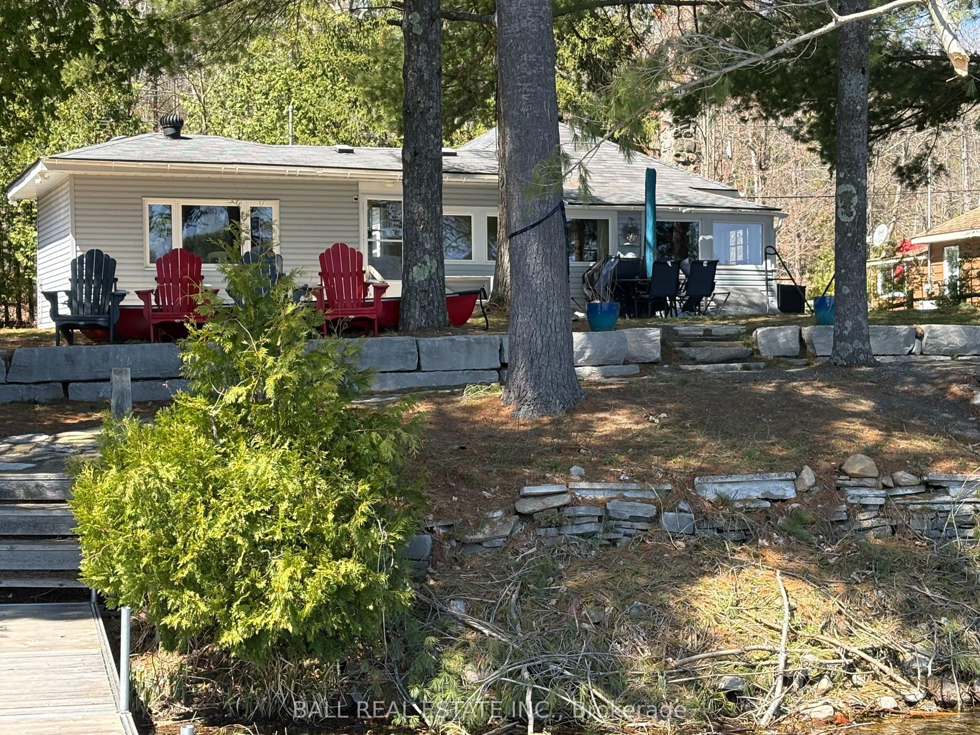 2077 White Lake Road W — photo 1