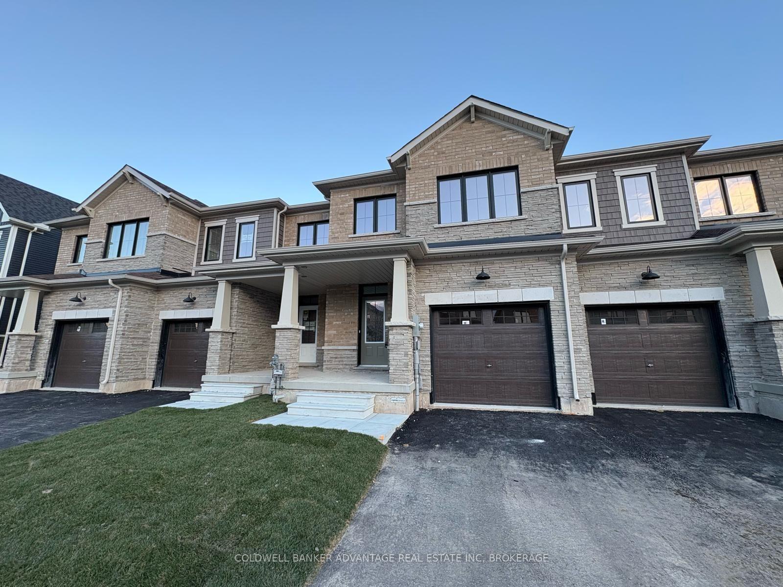 216 Port Crescent, Welland — Townhouse for lease, photo 1