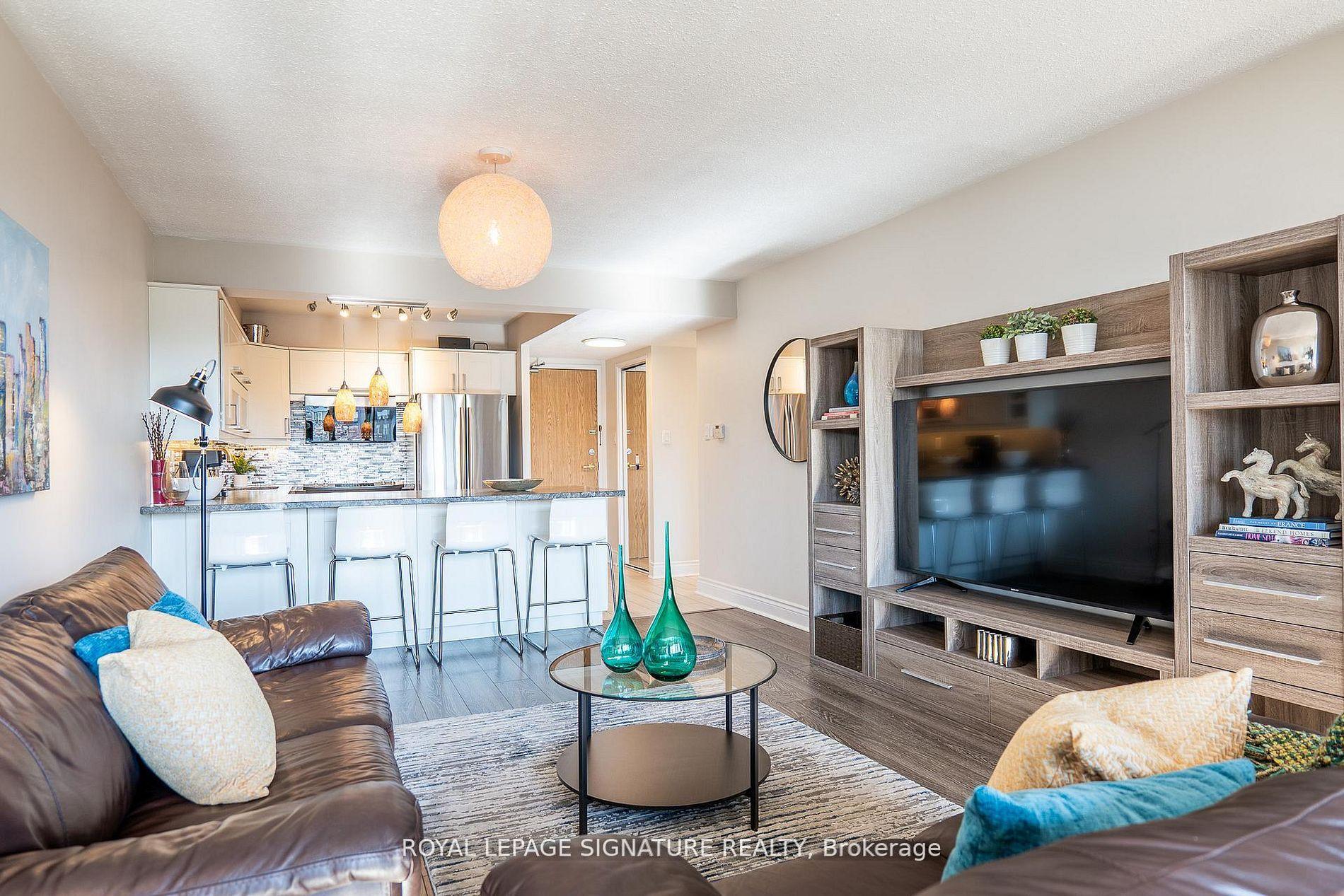 30 Fashion Roseway N/A 404 #404 — photo 1