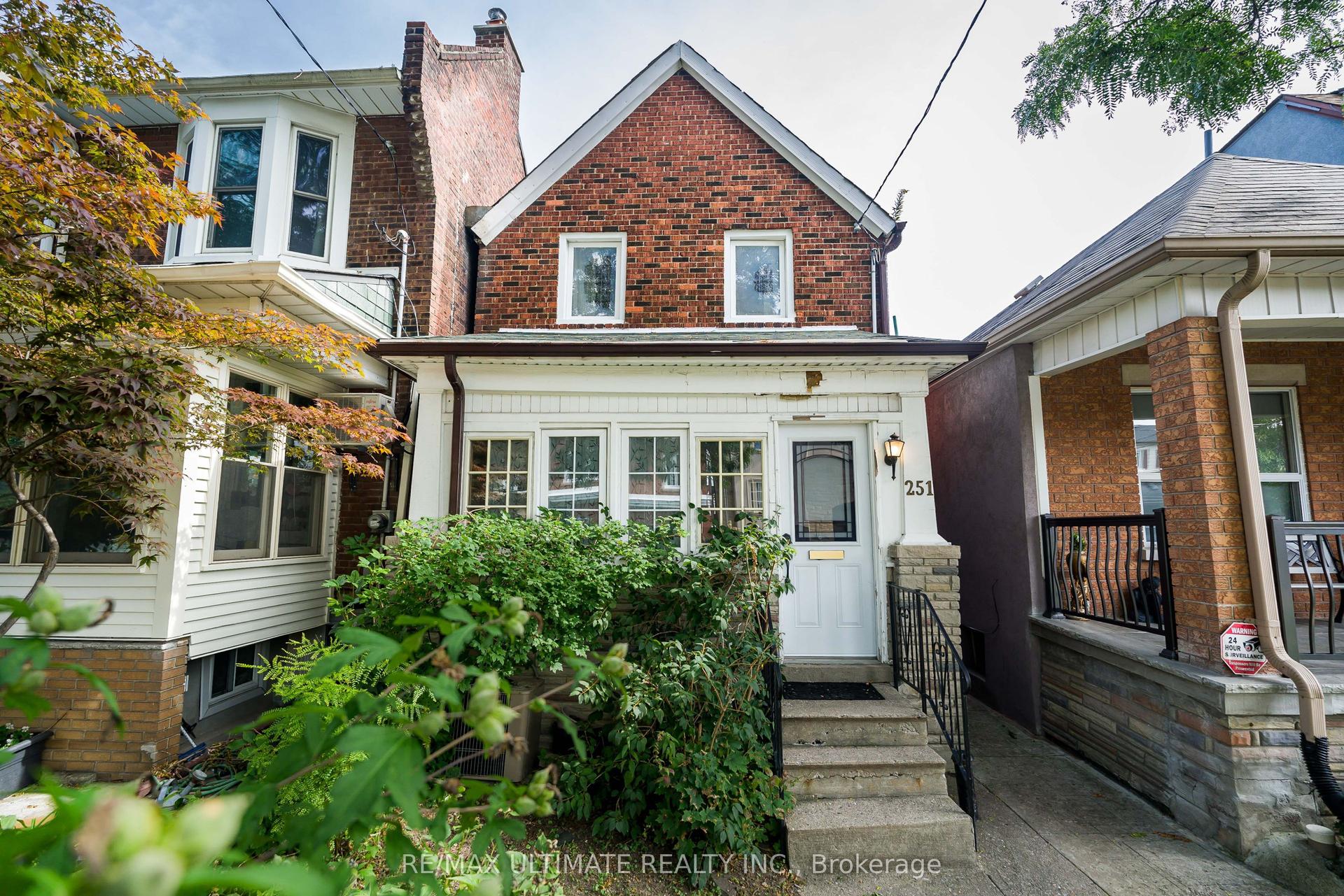 251 Boon Avenue, Toronto — Detached for sale, photo 1