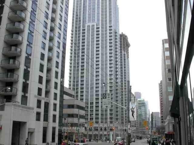 763 Bay Street 3907 #3907, Toronto — Condo for lease, photo 1