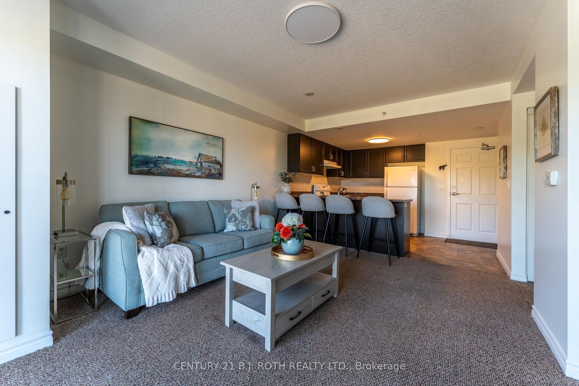 67 Kingsbury Square 403 #403, Guelph — Condo for sale, photo 1
