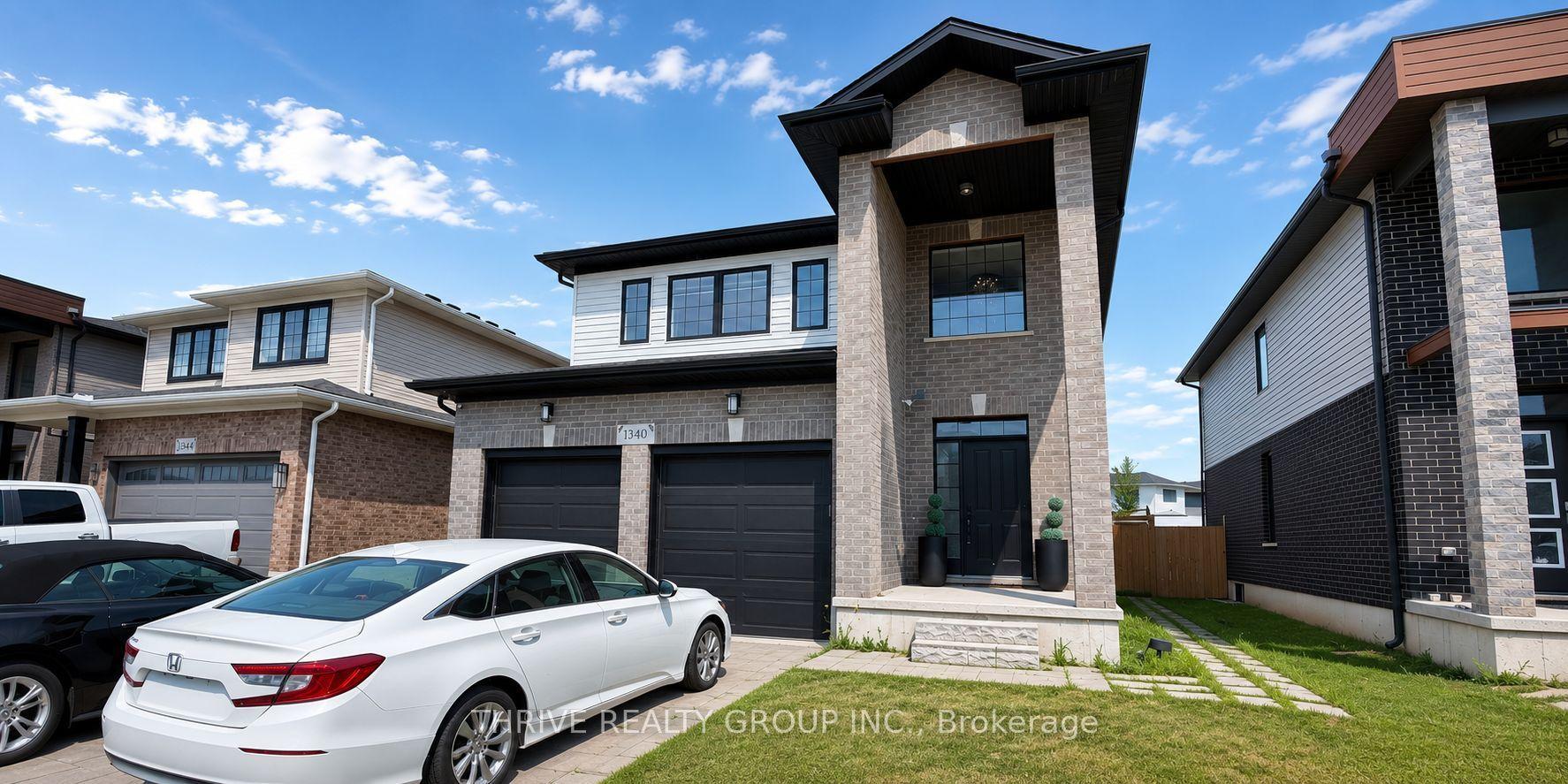 1340 John Kenney Drive, London North — Detached for lease, photo 1